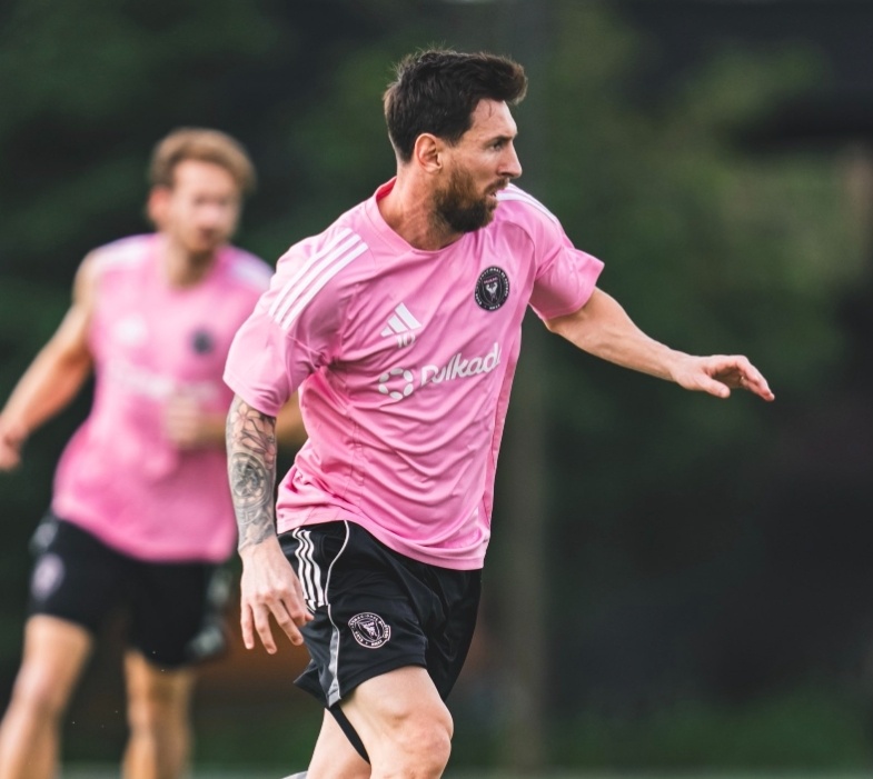 而接下来梅, 于梅西来说, 想来也是梅 而接下来梅, 于梅西来说, 想来也是梅